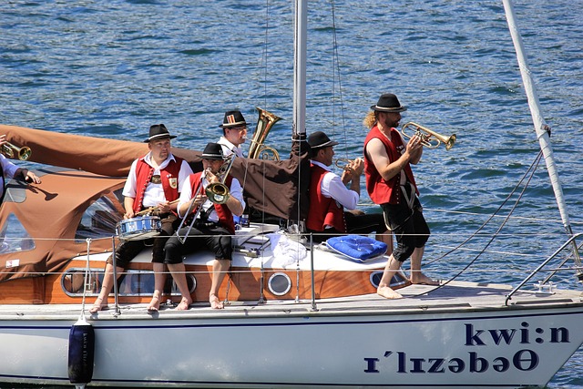 严格遵守场 严格遵守场